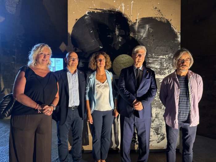 Huang Rui porta l&rsquo;arte contemporanea nelle Contrade: Siena diventa un museo diffuso