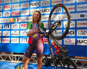 Ciclismo, la senese Virginia Becchetti conquista la Granfondo Matildica 2026