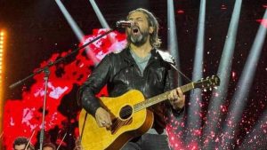 Omar Pedrini e i Bangcock in concerto al Castello di Sarteano per salutare l&rsquo;estate