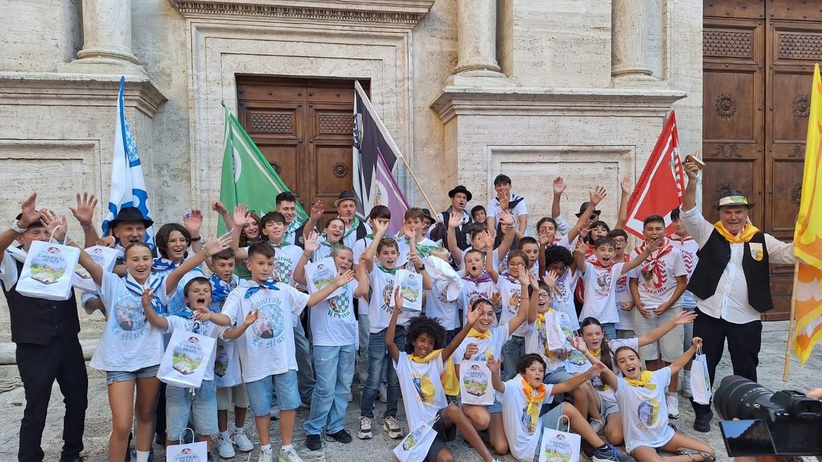 COMUNE DI PIENZA_Pienza, la contrada Le Mura vince il Palio 2026 del Cacio al F…