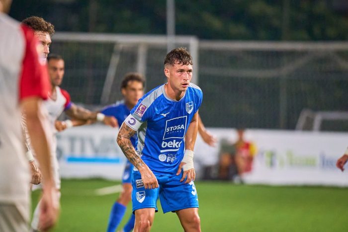 Calcio, Francesco Proietto rinnova con la Pianese: il capitano rester&agrave; in bianconero fino al 2028