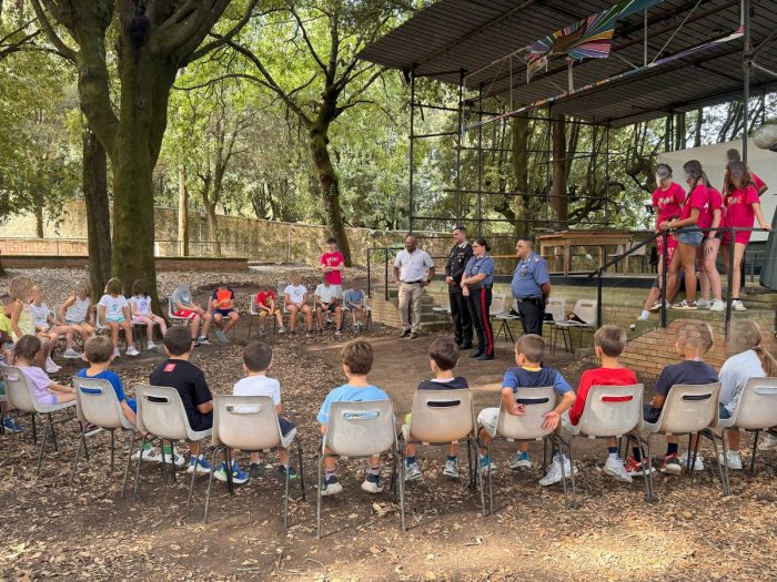 Siena, i Carabinieri a scuola di legalit&agrave; con i giovanissimi del campo estivo parrocchiale