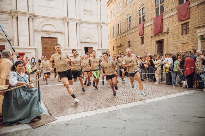 A Pienza torna &ldquo;La Corsa di Pio&rdquo;, tra storia, sport e cultura