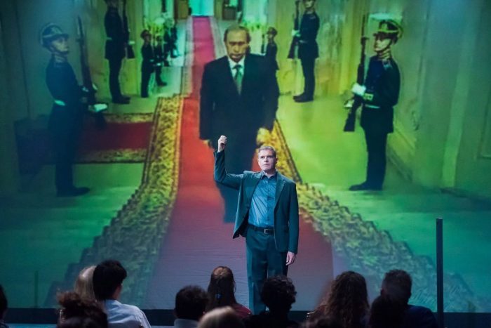 Teatri della Valdelsa: apertura con un tris d'assi. Il 23 settembre sar&agrave; svelata l'intera stagione