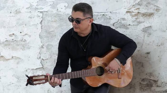Colle di Val d&rsquo;Elsa, la chitarra di Marcio Rangel protagonista in piazza Arnolfo: concerto gratuito questa sera