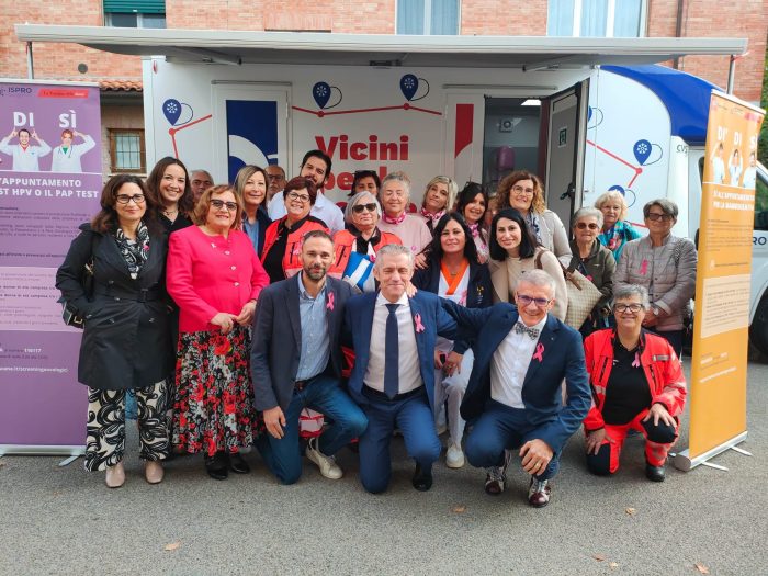 Monteroni, tre giorni dedicati alla prevenzione: screening gratuiti, ricerca e oltre 3.000 persone alla Pink Parade
