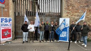 Ufficio Immigrazione di Siena, la Polizia lancia l&rsquo;allarme: "Siamo gi&agrave; in ritardo, il trasferimento serve adesso"