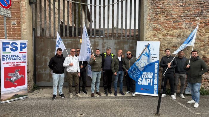Ufficio Immigrazione di Siena, la Polizia lancia l&rsquo;allarme: "Siamo gi&agrave; in ritardo, il trasferimento serve adesso"