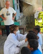 Asl Toscana sud est, Odontoiatria in missione in Madagascar per il progetto “Niente carie sotto i 5 anni”