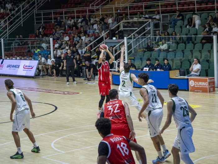 Basket, San Giobbe: prima vittoria in campionato, Avellino battuta 80-71