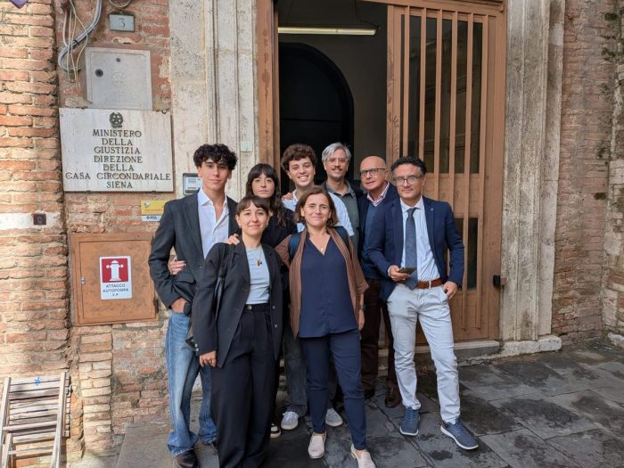 Carcere di Siena, la visita dei Giovani Democratici: &ldquo;Struttura avanzata ma pesa il sovraffollamento&rdquo;