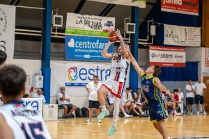 Basket, la Virtus lotta ma non basta: a Roma vince la Tiber