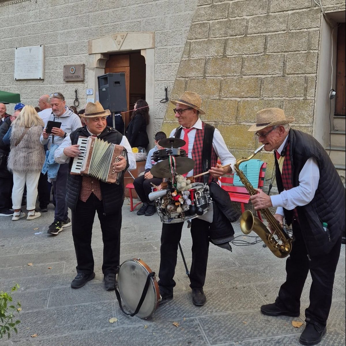 COMUNE DI TREQUANDA_Festa dell’Olio Novo, il secondo weekend a Trequanda il 17…