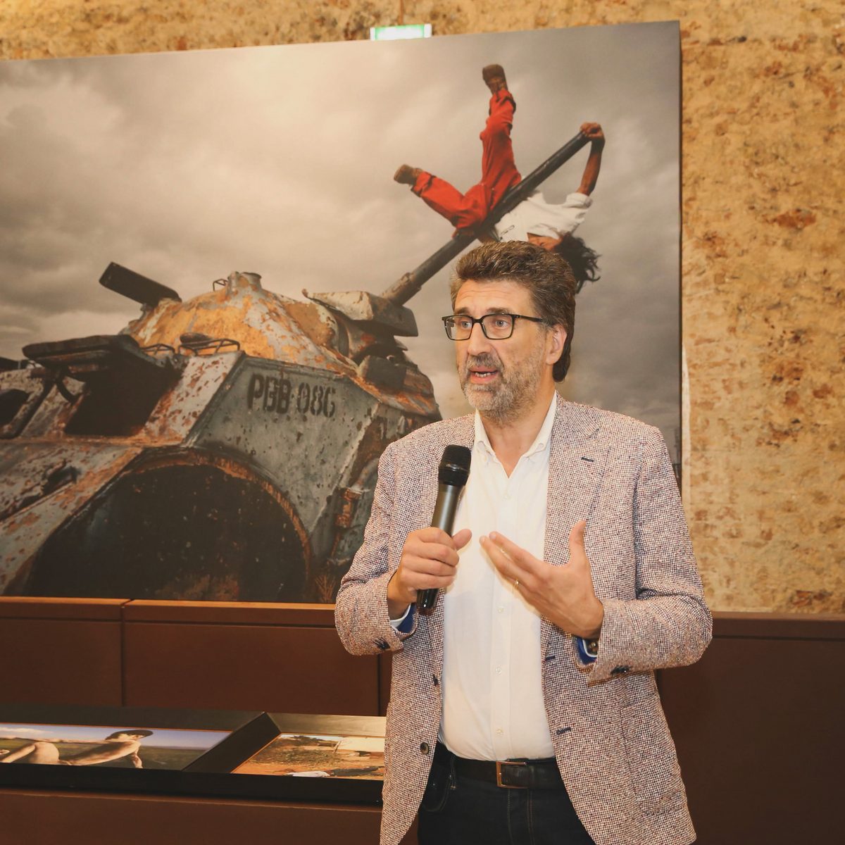 Siena Awards Photo Festival | Le mostre di Uğur Gallenkuş a Castelnuovo Berarde…