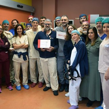 Innovazione nella cura della sordità, primo impianto cocleare totalmente impiantabile ed invisibile in Italia: interventi in contemporanea a Siena e Piacenza