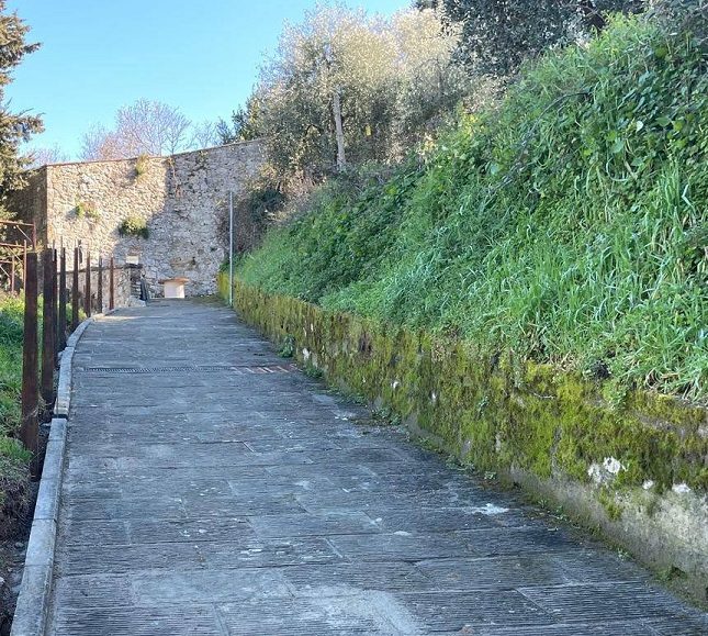 San Gimignano, nuovo volto per il camminamento di via Santo Stefano fino a Porta alle Fonti