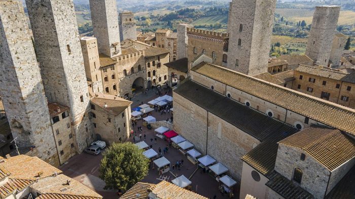 Festival della Terra 2026, San Gimignano celebra l&rsquo;agricoltura biologica e il cibo sano