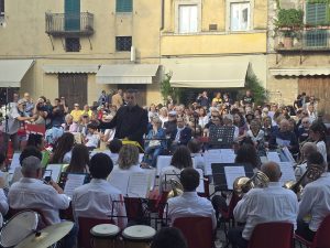 La Filarmonica di Sarteano riparte: scuola di musica, ALFA BAND e tourn&eacute;e in Francia