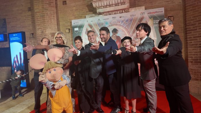Teatri di Siena, red carpet tra spettacolo e solidariet&agrave;: grande debutto per "Belle e la Bestia"